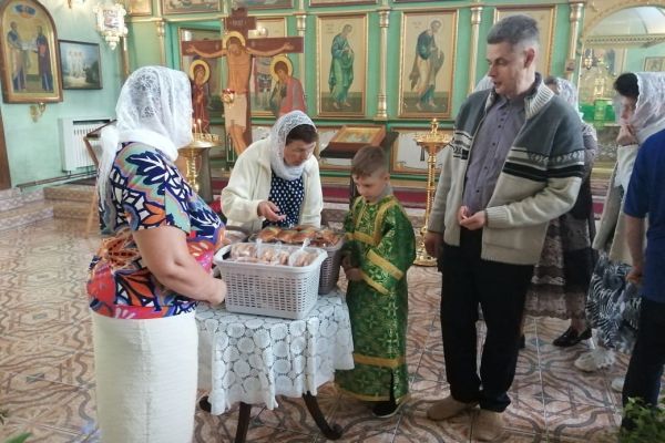 prazdnik-svyatoj-troitsy-10EB9AEF55-9AC2-B44B-24B4-DC1C550A23F0.jpeg